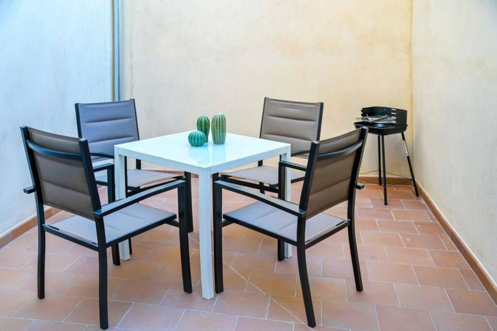 A - Apartamento Elegante Con Piscina Compartida Torrico Luaran gambar