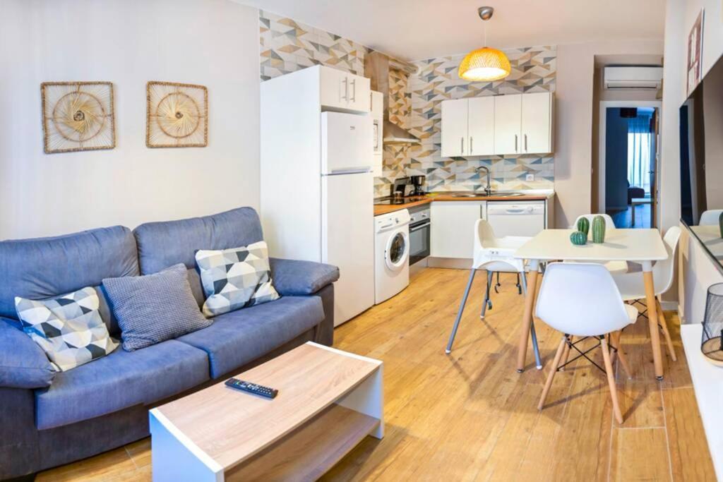 A - Apartamento Elegante Con Piscina Compartida Torrico Luaran gambar